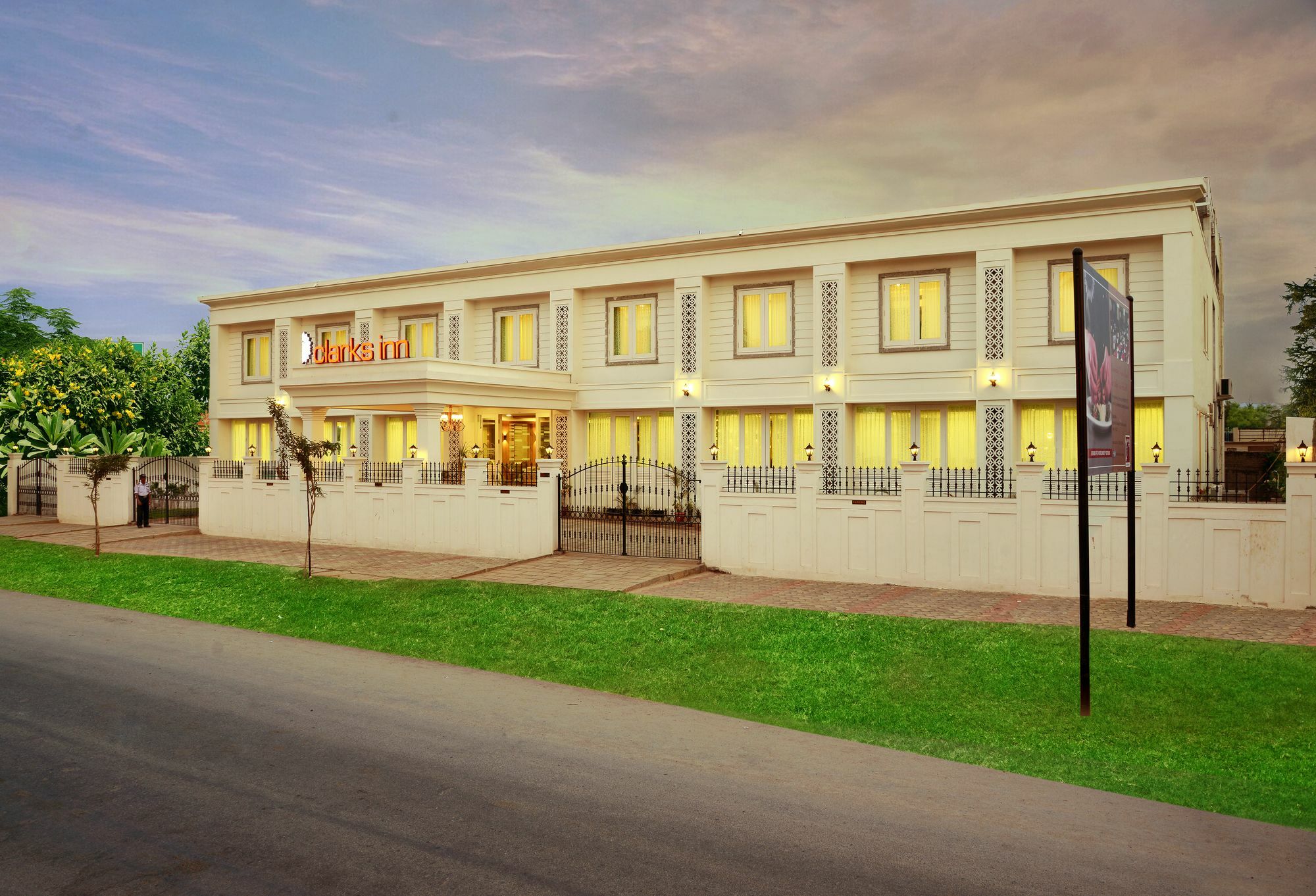 Clarks Inn Hampi Kamalapur Exterior foto